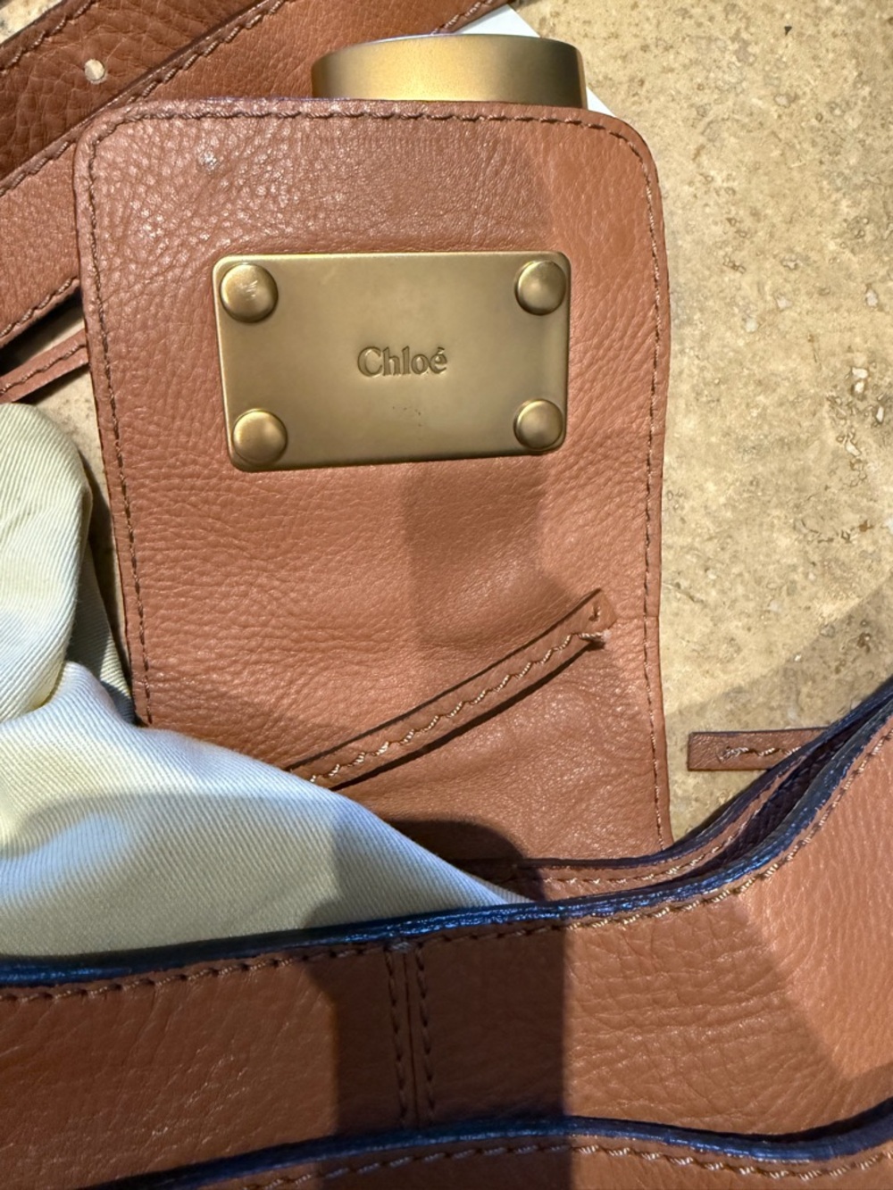 Chloe leather Shoulder Bag in Tan - Classic Women's Handbag - Picture 5 of 8